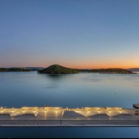 Oceanfront Apartment - Oslo Central - Private Patio Exterior photo